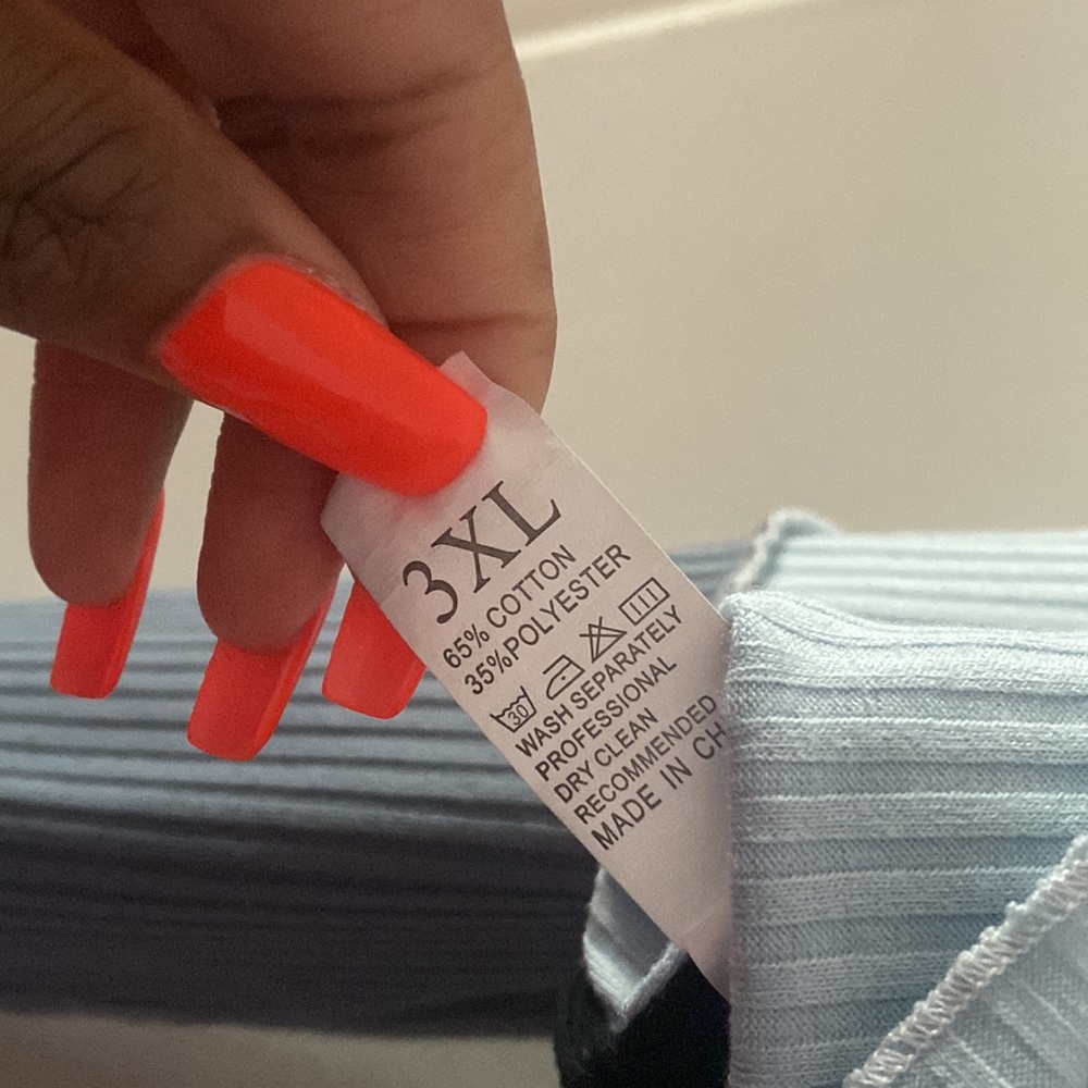 Cut & Sew Panel Ribbed Tee - Picture 3 of 3